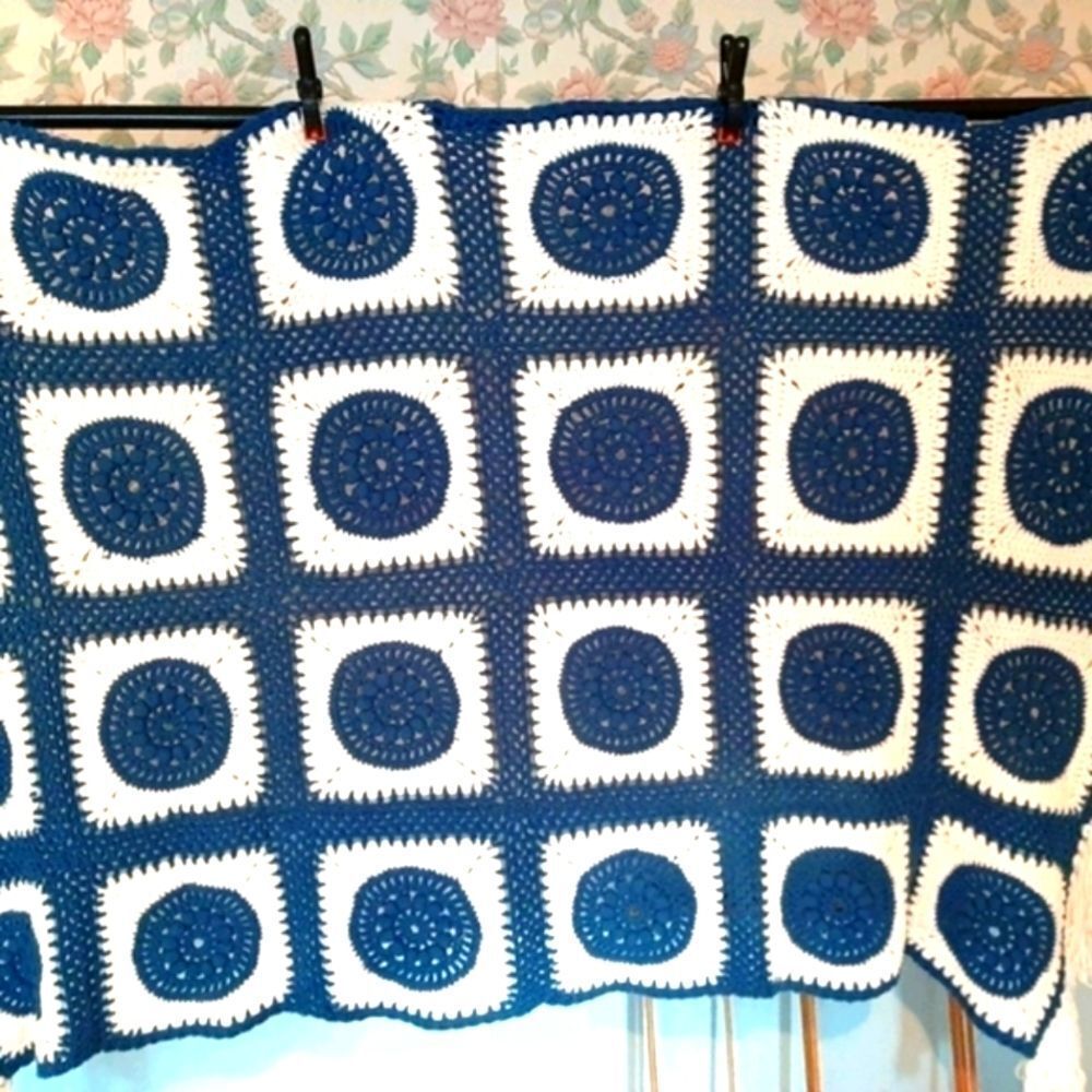 Blue cream Granny Squares Throw 48‎ W x 78 L New